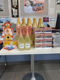 初売りやってまっす(^▽^)/~オプションプレゼント&車検0円キャンペーン~